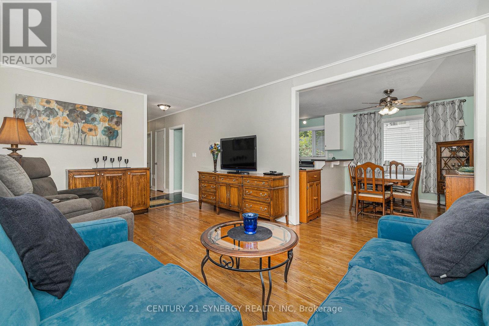 107 Mary Street, Arnprior, Ontario  K7S 1E7 - Photo 9 - X12534166