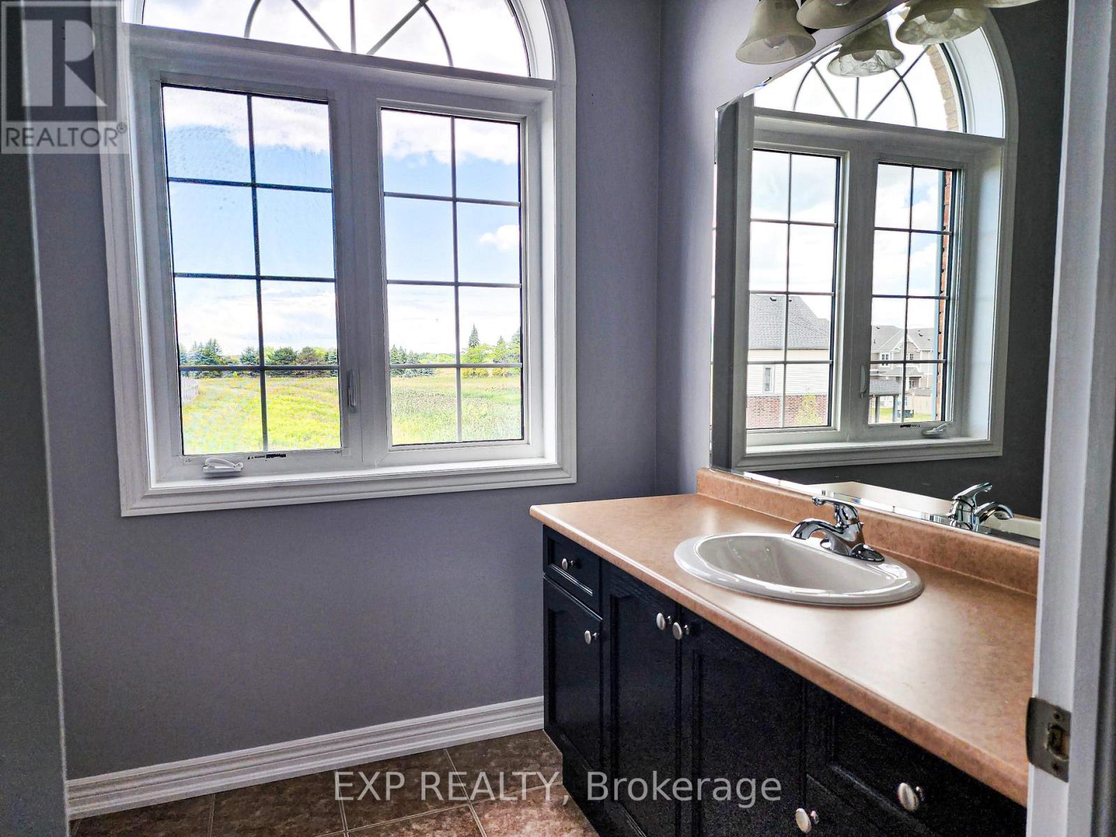 30 Juneberry Road, Thorold, Ontario  L2V 0B2 - Photo 18 - X12534018