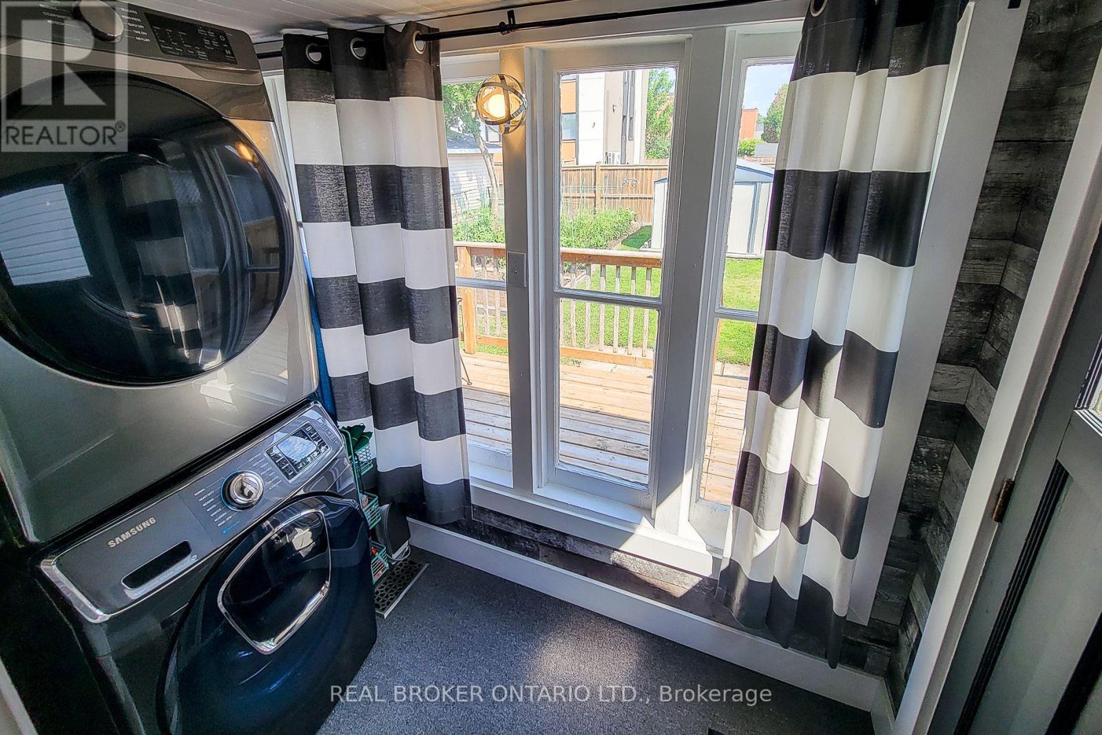 3 East 33rd Street, Hamilton, Ontario  L8V 3S9 - Photo 24 - X12534020