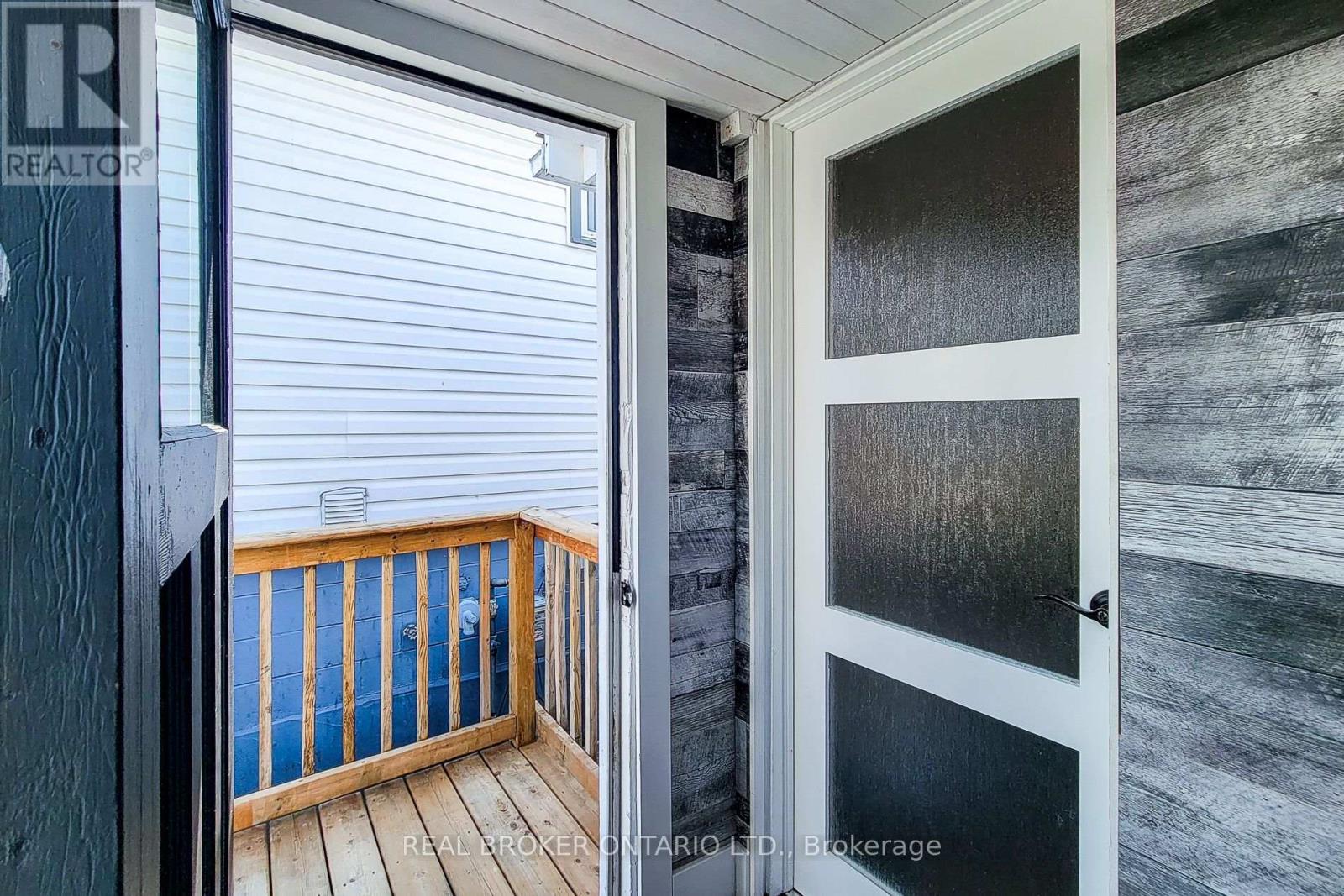 3 East 33rd Street, Hamilton, Ontario  L8V 3S9 - Photo 25 - X12534020