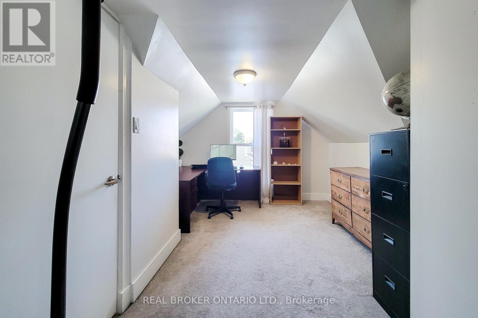 3 East 33rd Street, Hamilton, Ontario  L8V 3S9 - Photo 31 - X12534020