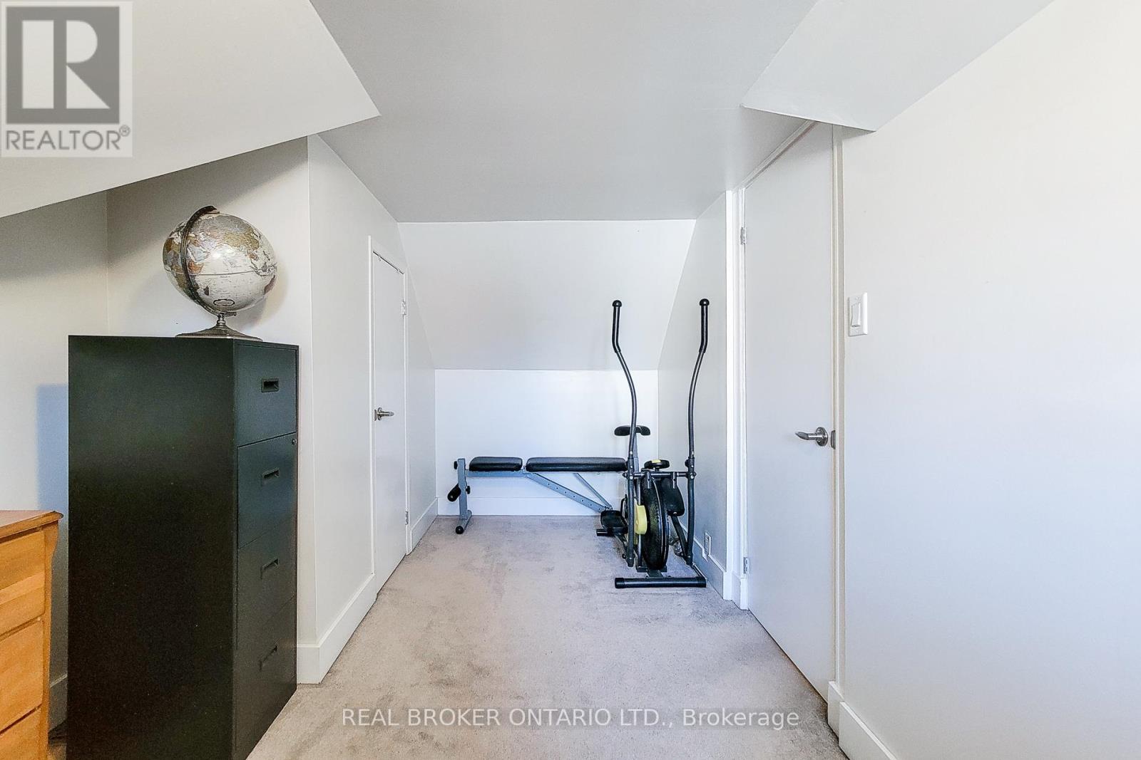 3 East 33rd Street, Hamilton, Ontario  L8V 3S9 - Photo 34 - X12534020