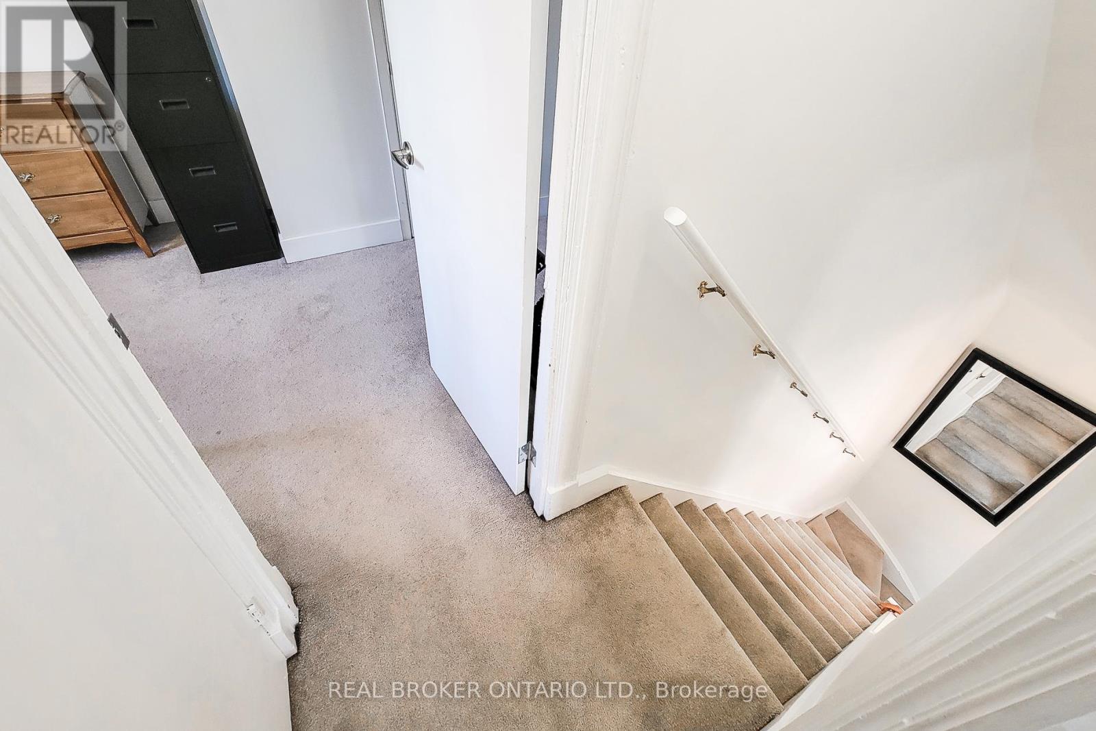 3 East 33rd Street, Hamilton, Ontario  L8V 3S9 - Photo 35 - X12534020