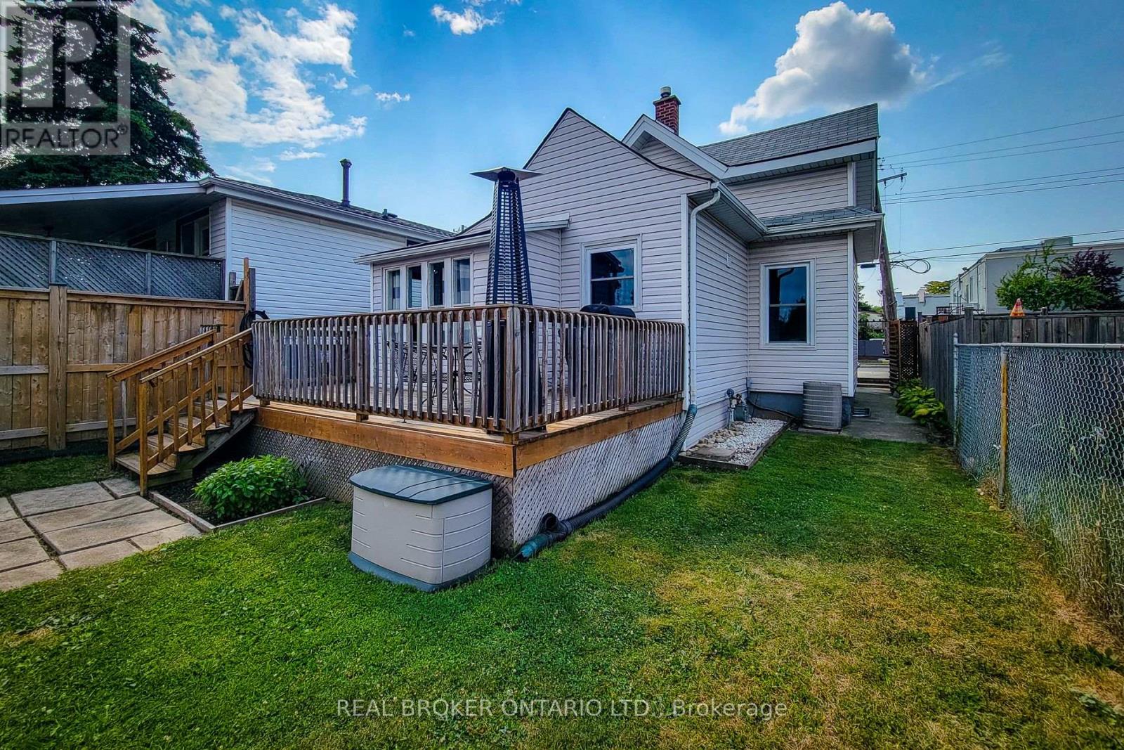 3 East 33rd Street, Hamilton, Ontario  L8V 3S9 - Photo 38 - X12534020