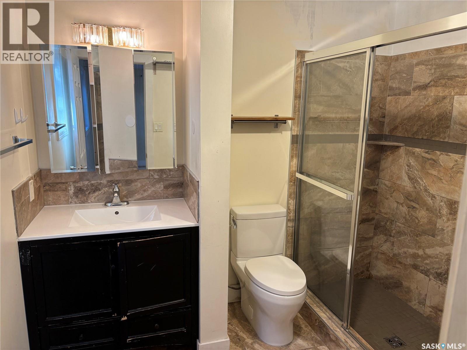 431 E Avenue S, Saskatoon, Saskatchewan  S7M 1S4 - Photo 10 - SK021047