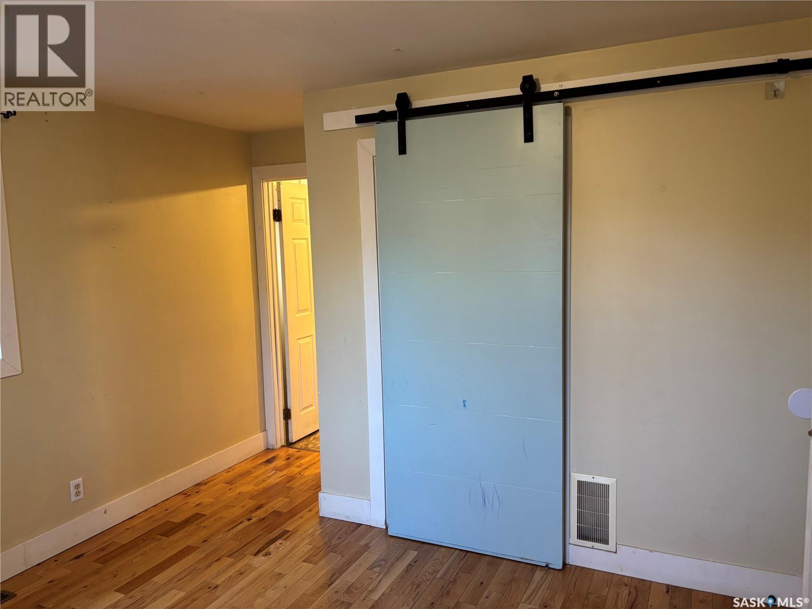 431 E Avenue S, Saskatoon, Saskatchewan  S7M 1S4 - Photo 11 - SK021047