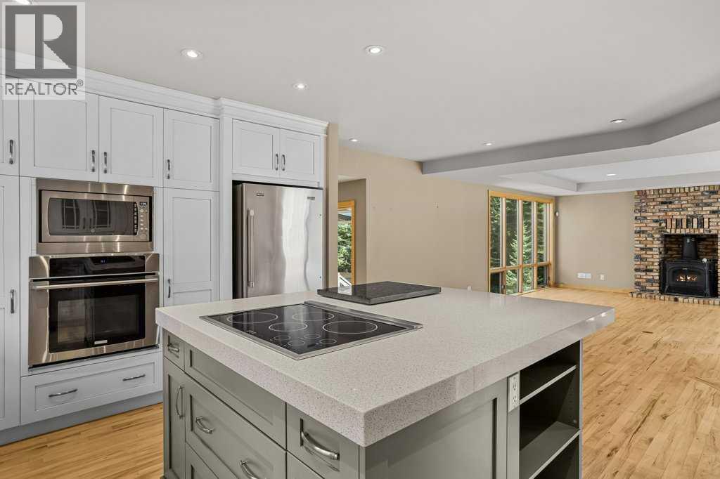 18 Canyon Road, Canmore, Alberta  T1W 1G3 - Photo 8 - A2255390