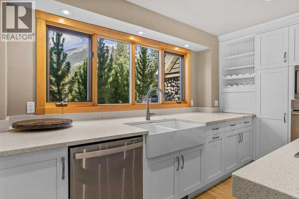 18 Canyon Road, Canmore, Alberta  T1W 1G3 - Photo 6 - A2255390
