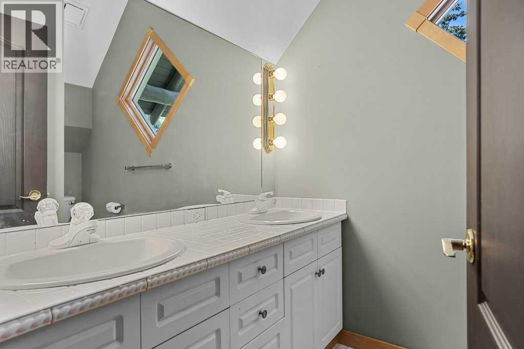 18 Canyon Road, Canmore, Alberta  T1W 1G3 - Photo 25 - A2255390