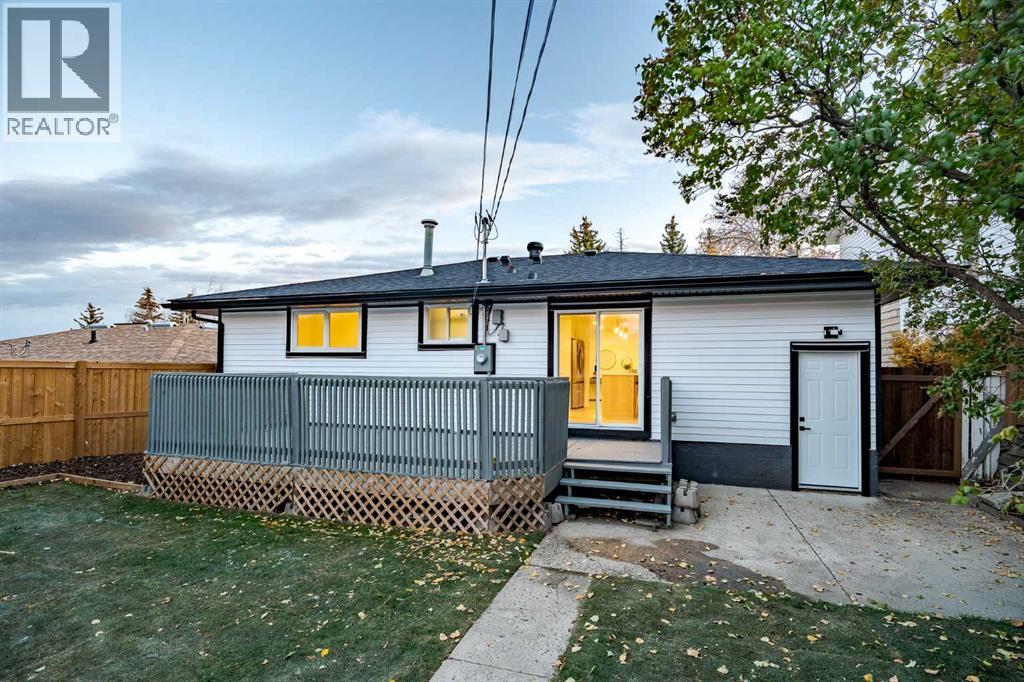 1024 Hunterston Place Nw, Calgary, Alberta  T2K 4N6 - Photo 45 - A2267498