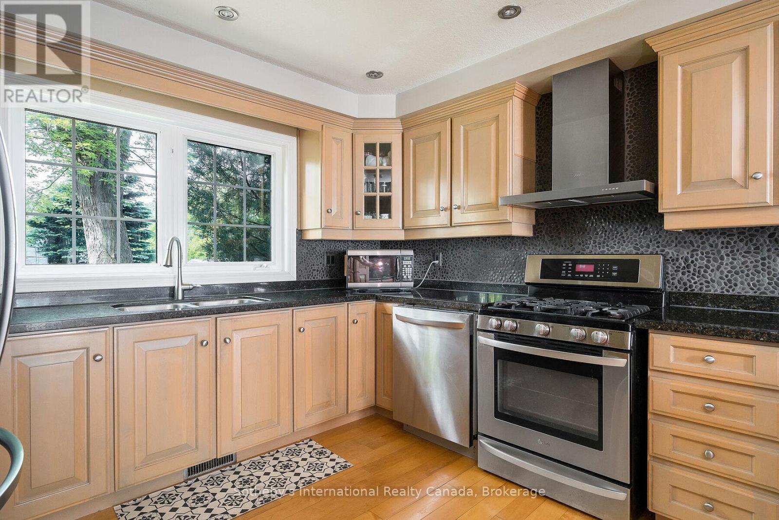 209733 Highway 26, Blue Mountains, Ontario  L9Y 0M8 - Photo 9 - X12534110