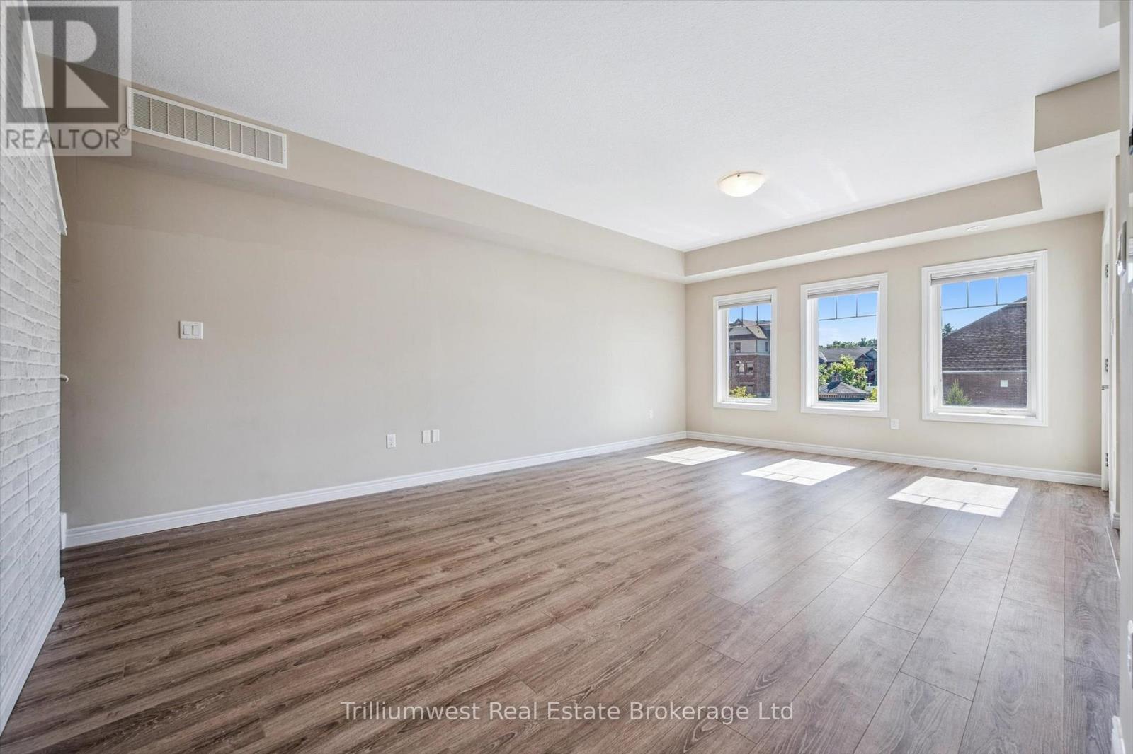 13 - 39 Kay Crescent, Guelph, Ontario  N1L 0N5 - Photo 4 - X12534146