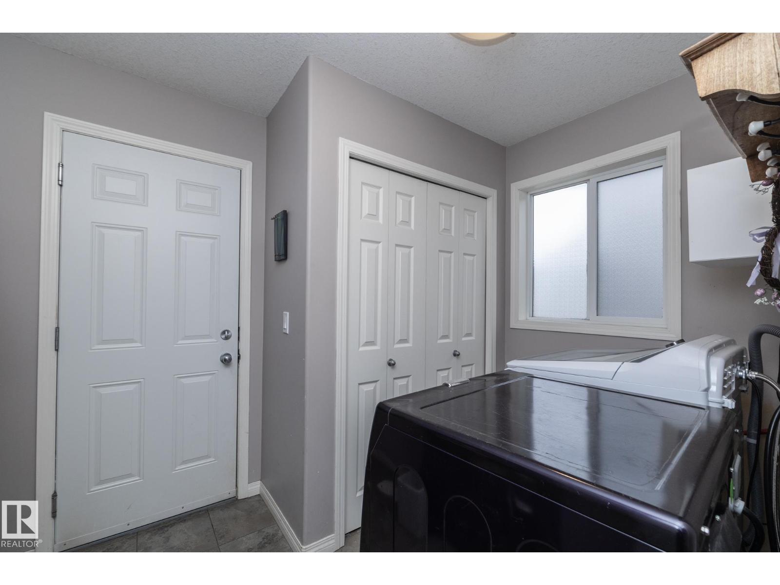 9705 88 St, Morinville, Alberta  T8R 0C5 - Photo 11 - E4465395