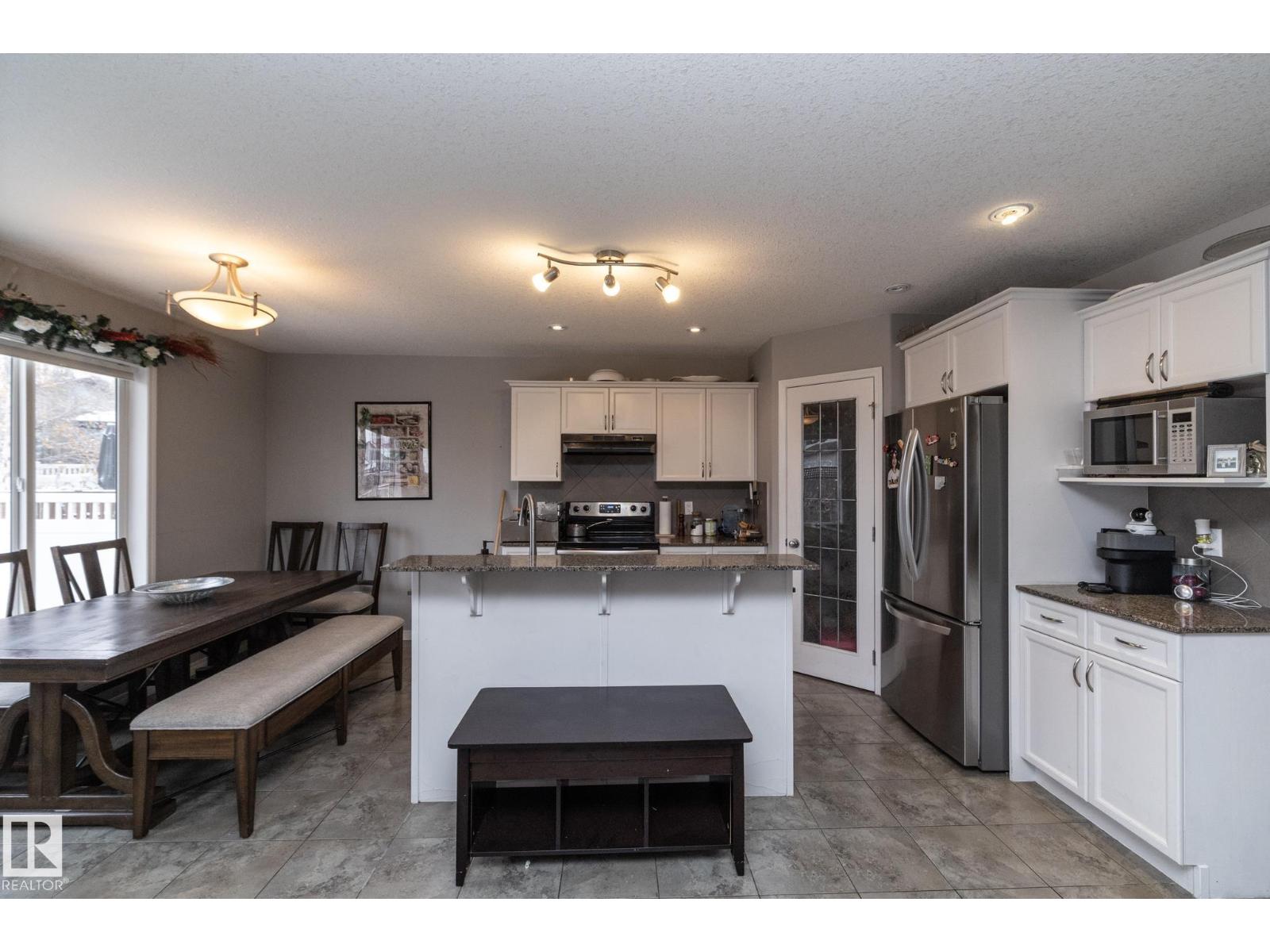 9705 88 St, Morinville, Alberta  T8R 0C5 - Photo 14 - E4465395