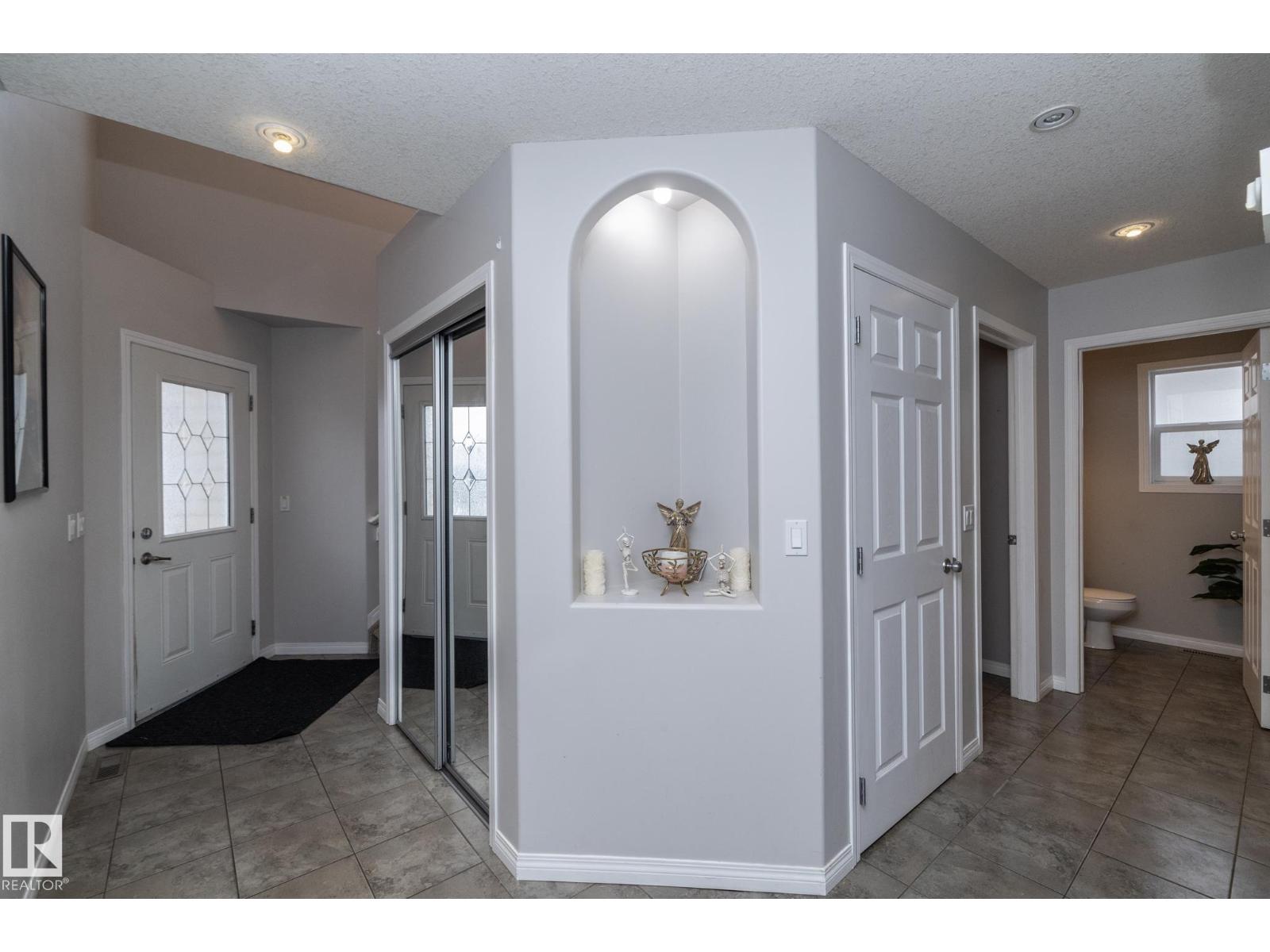 9705 88 St, Morinville, Alberta  T8R 0C5 - Photo 6 - E4465395