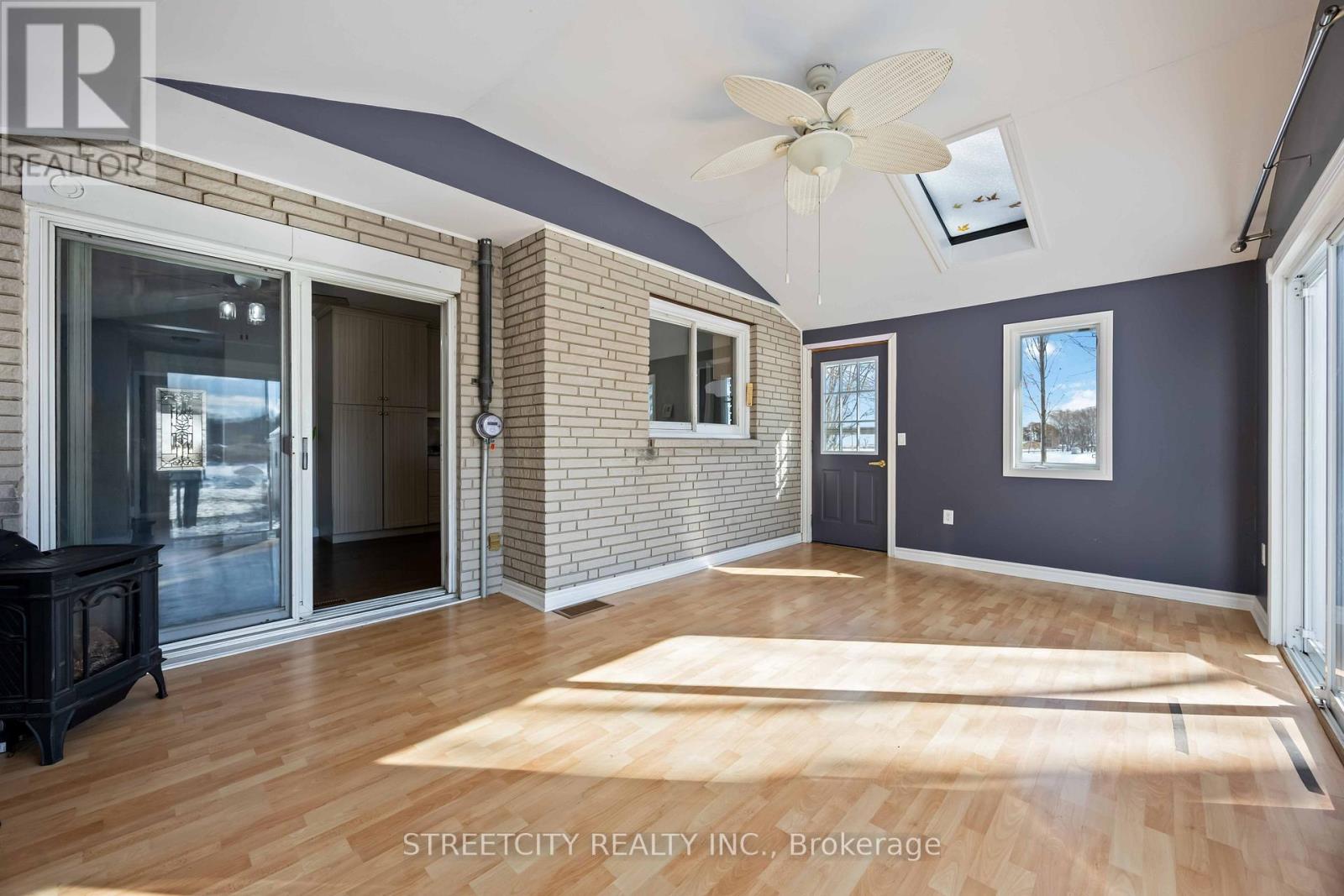 4767 St. Clair Parkway, St. Clair, Ontario  N0P 2B0 - Photo 15 - X12529084