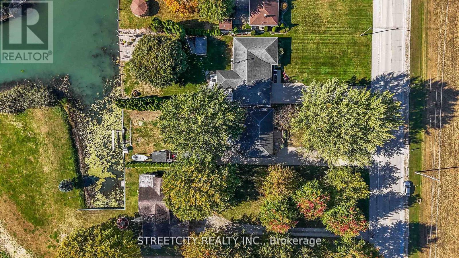 4767 St. Clair Parkway, St. Clair, Ontario  N0P 2B0 - Photo 3 - X12529084