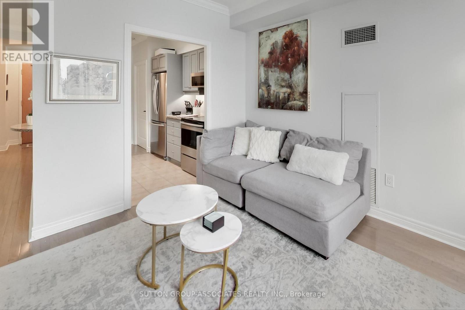 406 - 2 Edith Drive, Toronto, Ontario  M4R 2H7 - Photo 12 - C12534038