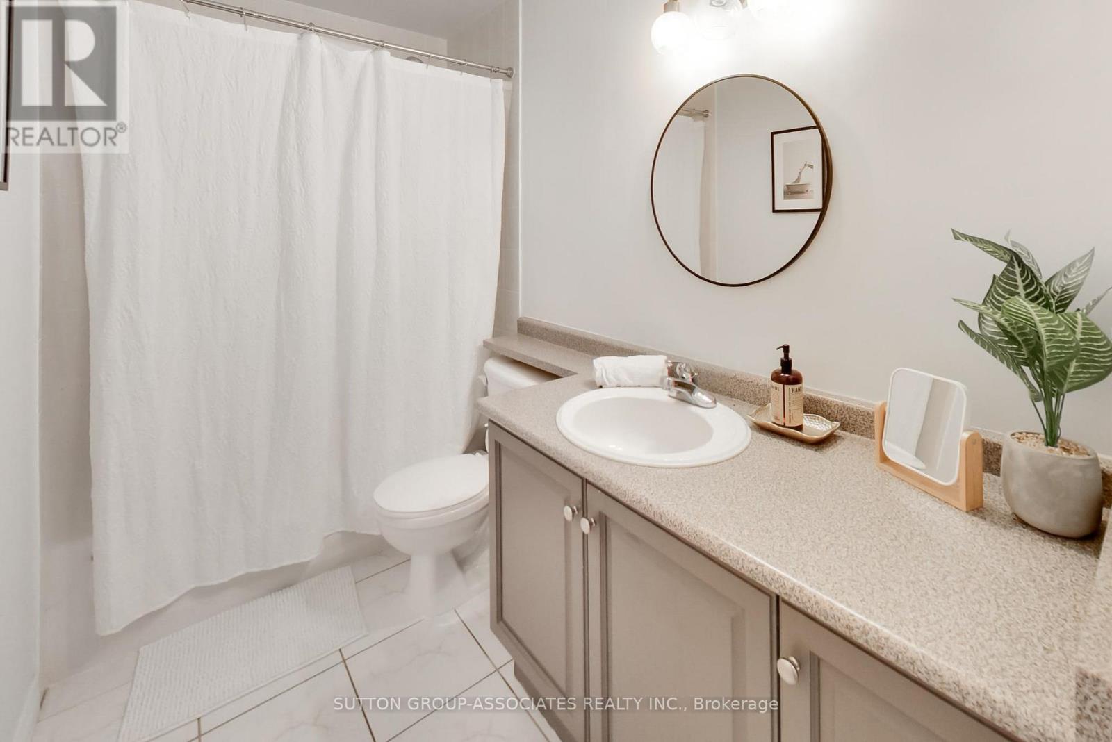 406 - 2 Edith Drive, Toronto, Ontario  M4R 2H7 - Photo 16 - C12534038