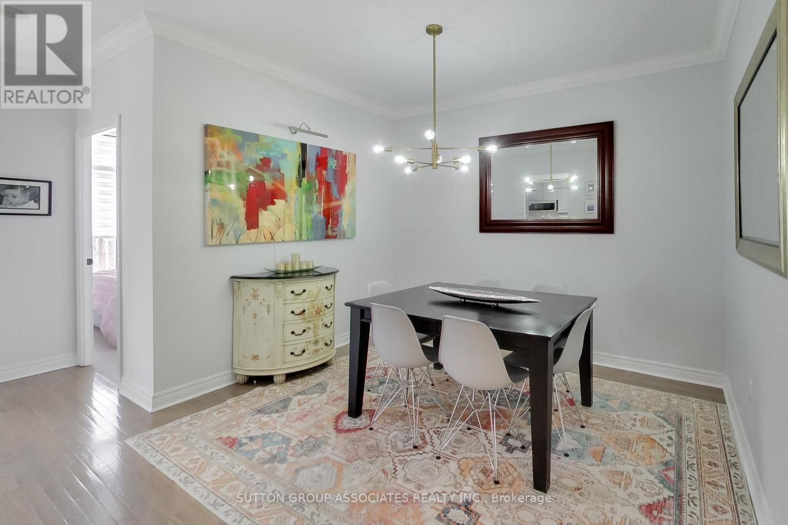 406 - 2 Edith Drive, Toronto, Ontario  M4R 2H7 - Photo 5 - C12534038