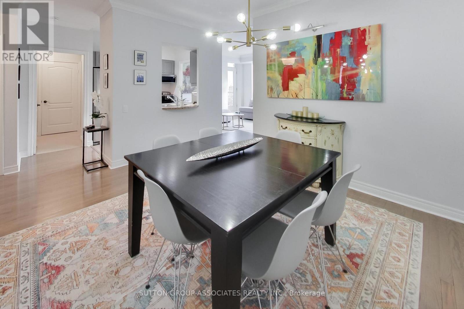 406 - 2 Edith Drive, Toronto, Ontario  M4R 2H7 - Photo 6 - C12534038