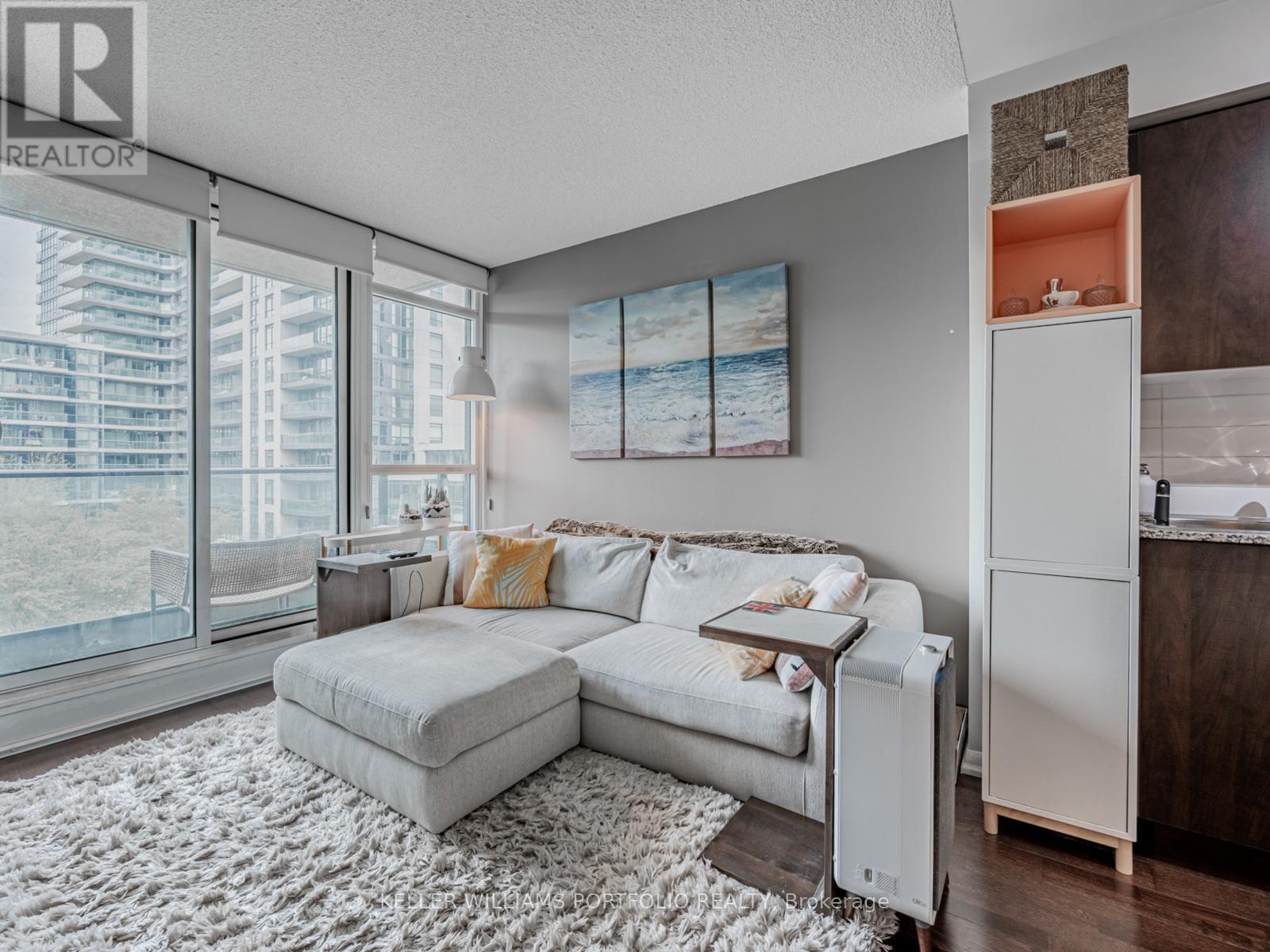 411 - 215 Fort York Boulevard, Toronto, Ontario  M5V 4A2 - Photo 11 - C12534086