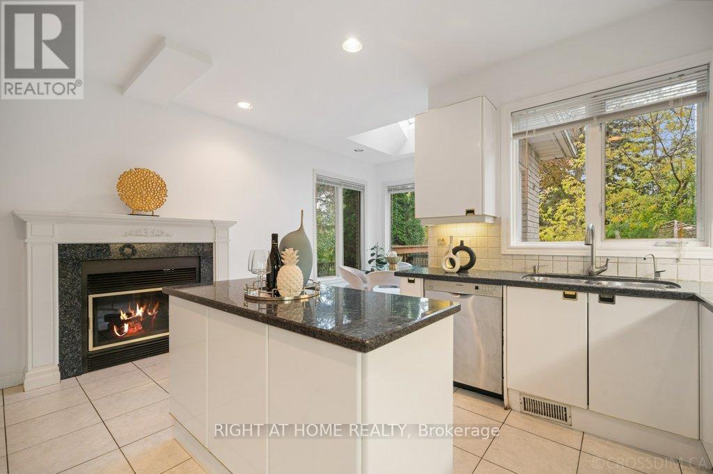 260 Byng Avenue, Toronto, Ontario  M2N 4L3 - Photo 18 - C12534112