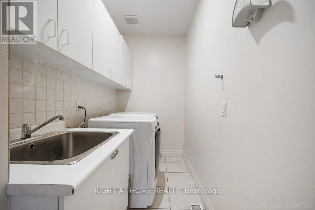 260 Byng Avenue, Toronto, Ontario  M2N 4L3 - Photo 21 - C12534112