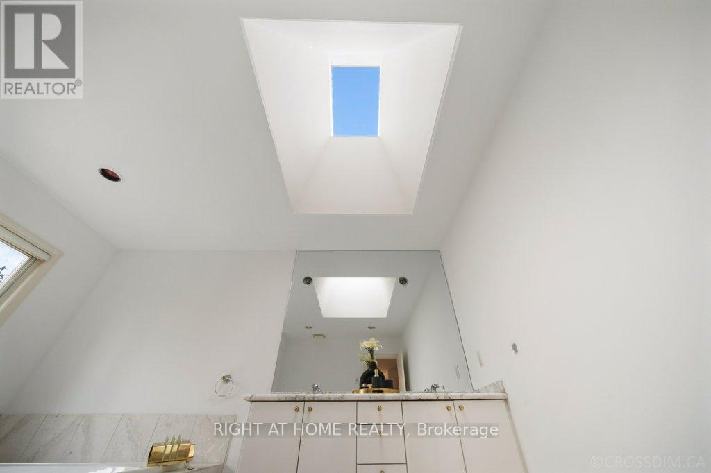 260 Byng Avenue, Toronto, Ontario  M2N 4L3 - Photo 28 - C12534112