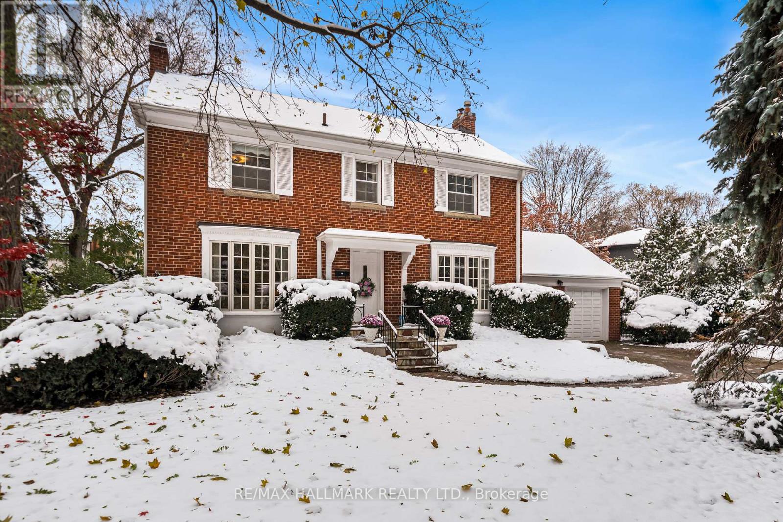 55 SANDRINGHAM DRIVE, Toronto, Ontario