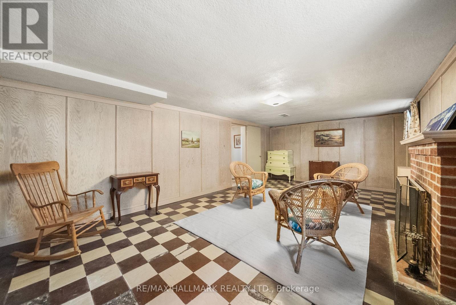 55 Sandringham Drive, Toronto, Ontario  M5M 3G4 - Photo 31 - C12534144