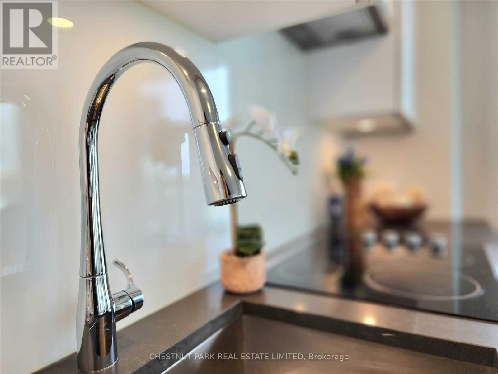 2510 - 99 Broadway Avenue, Toronto, Ontario  M4P 0E3 - Photo 7 - C12534156