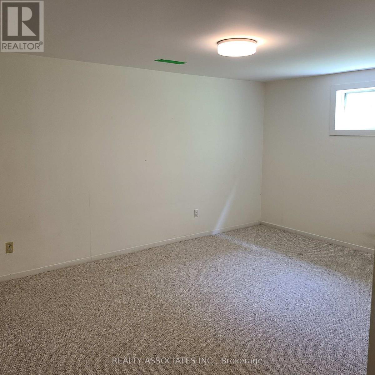 41 Lawnview Drive, Toronto, Ontario  M2N 5J9 - Photo 6 - C12534214