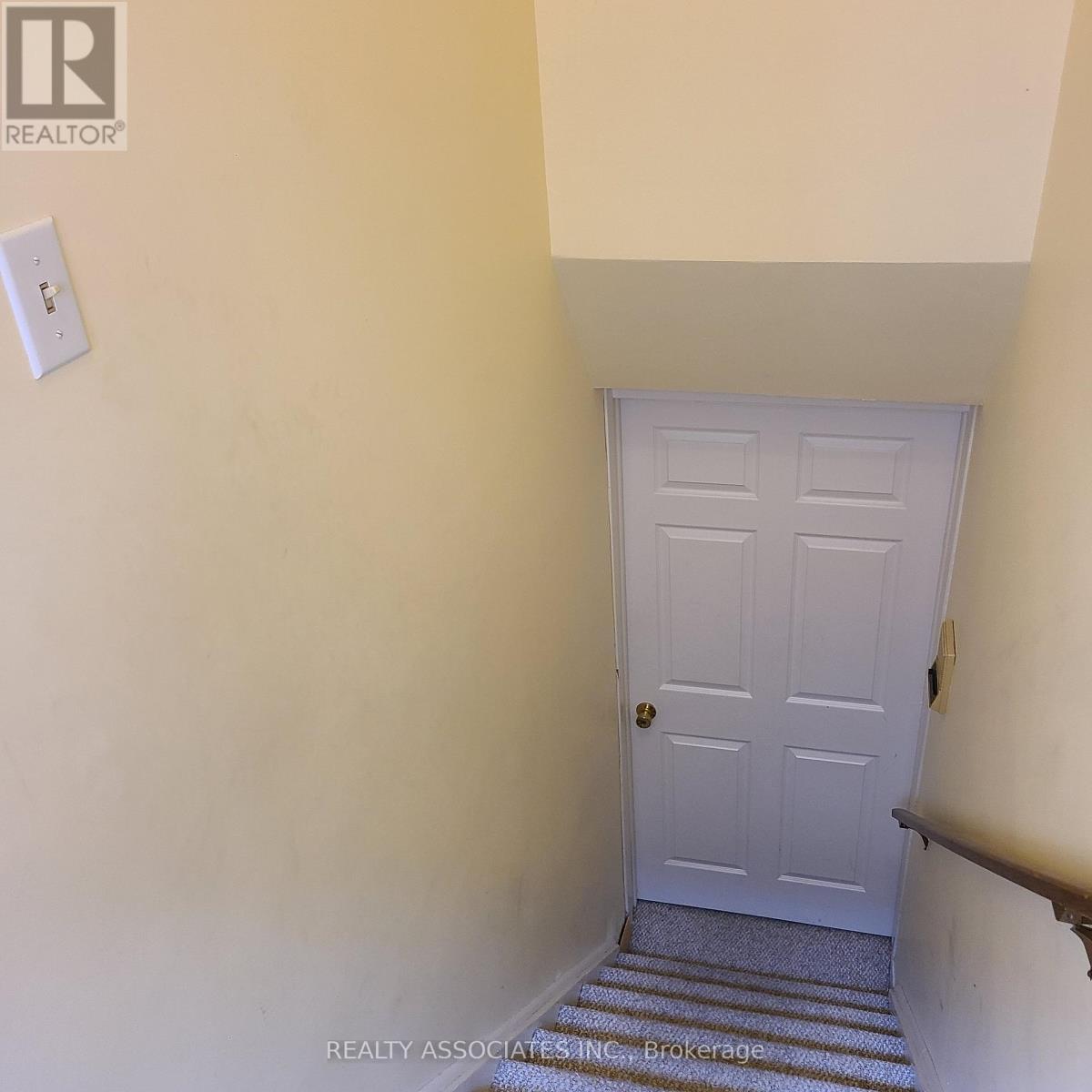 41 Lawnview Drive, Toronto, Ontario  M2N 5J9 - Photo 9 - C12534214