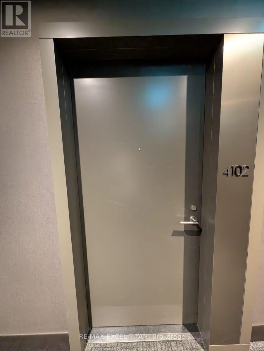 4102 - 8 Cumberland Street, Toronto, Ontario  M4W 0B6 - Photo 2 - C12534226