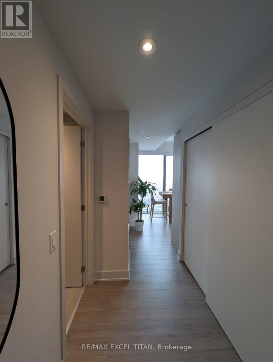 4102 - 8 Cumberland Street, Toronto, Ontario  M4W 0B6 - Photo 3 - C12534226