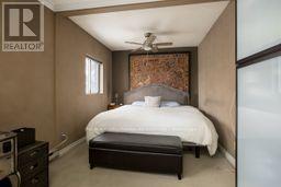 22 Airley Crescent, Toronto, Ontario  M4K 4H6 - Photo 9 - E12534058