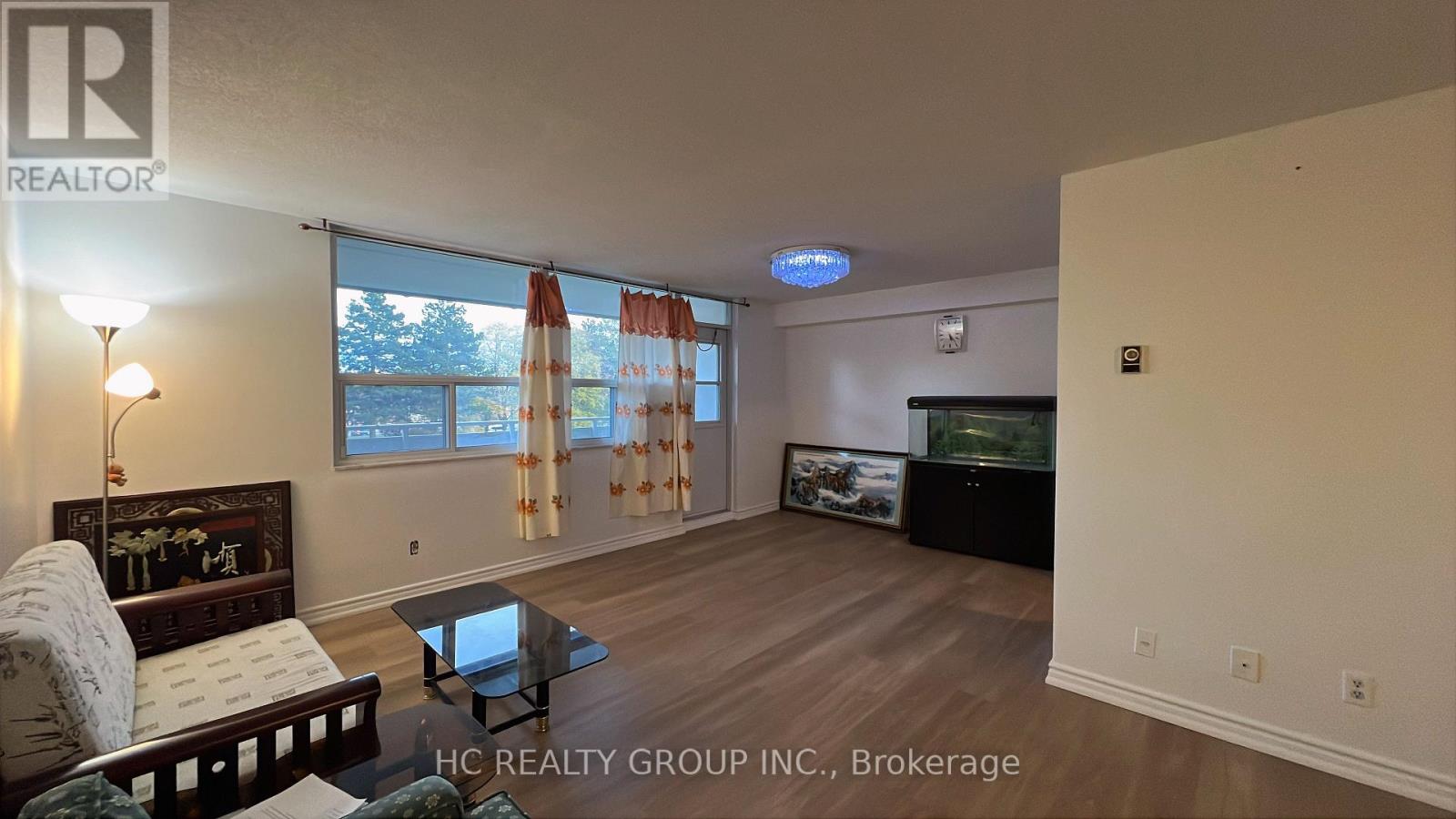 210 - 2550 Pharmacy Avenue, Toronto, Ontario  M1W 1H9 - Photo 4 - E12534140