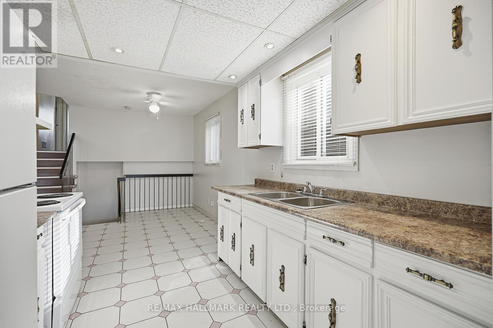 52 Simmons Boulevard, Brampton, Ontario  L6V 3V6 - Photo 24 - W12532446