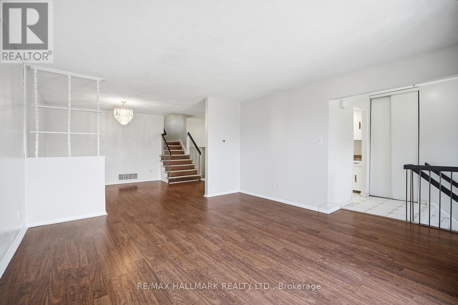 52 Simmons Boulevard, Brampton, Ontario  L6V 3V6 - Photo 11 - W12532446