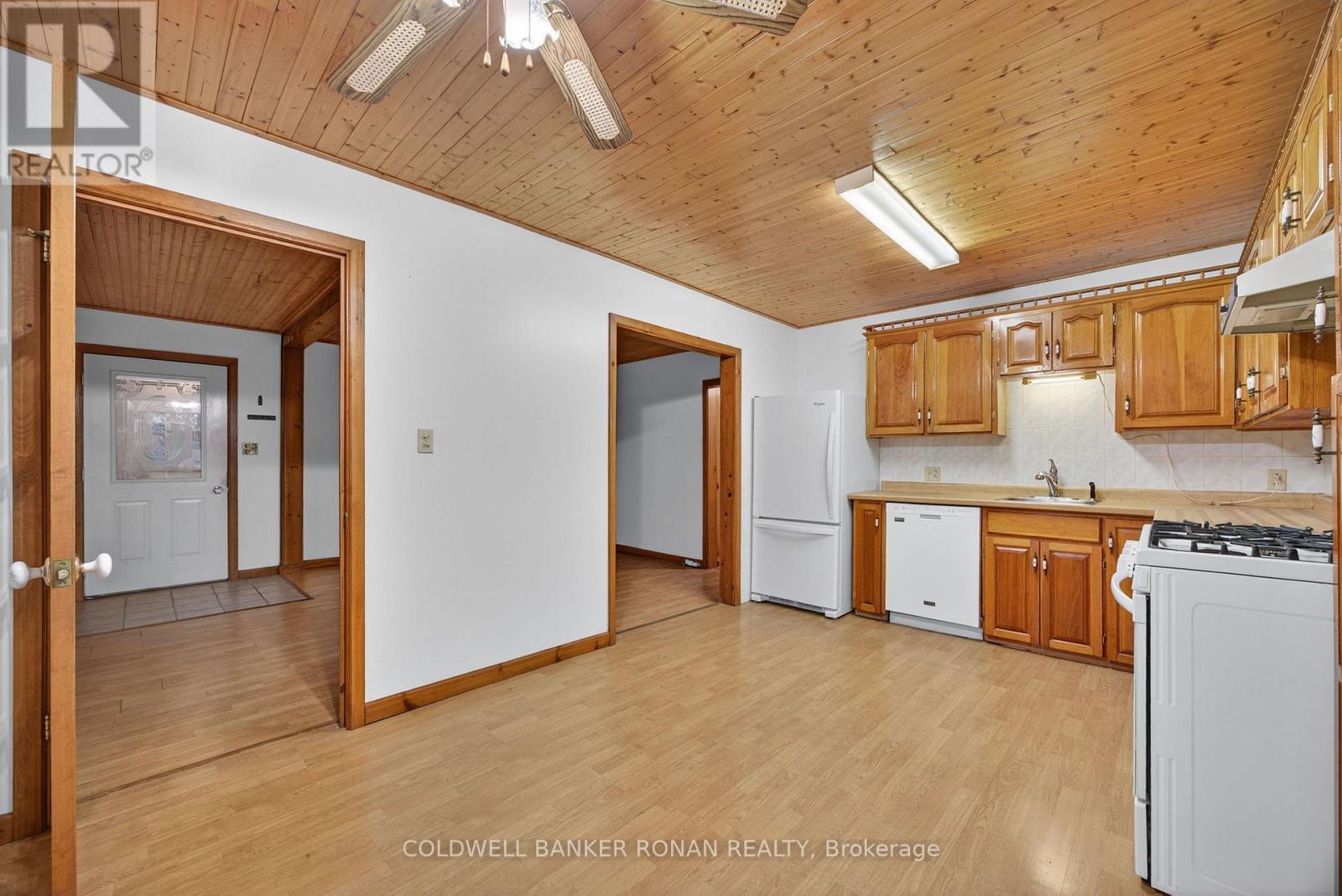 3 Cook Avenue, Innisfil, Ontario  L0L 1L0 - Photo 13 - N12534190