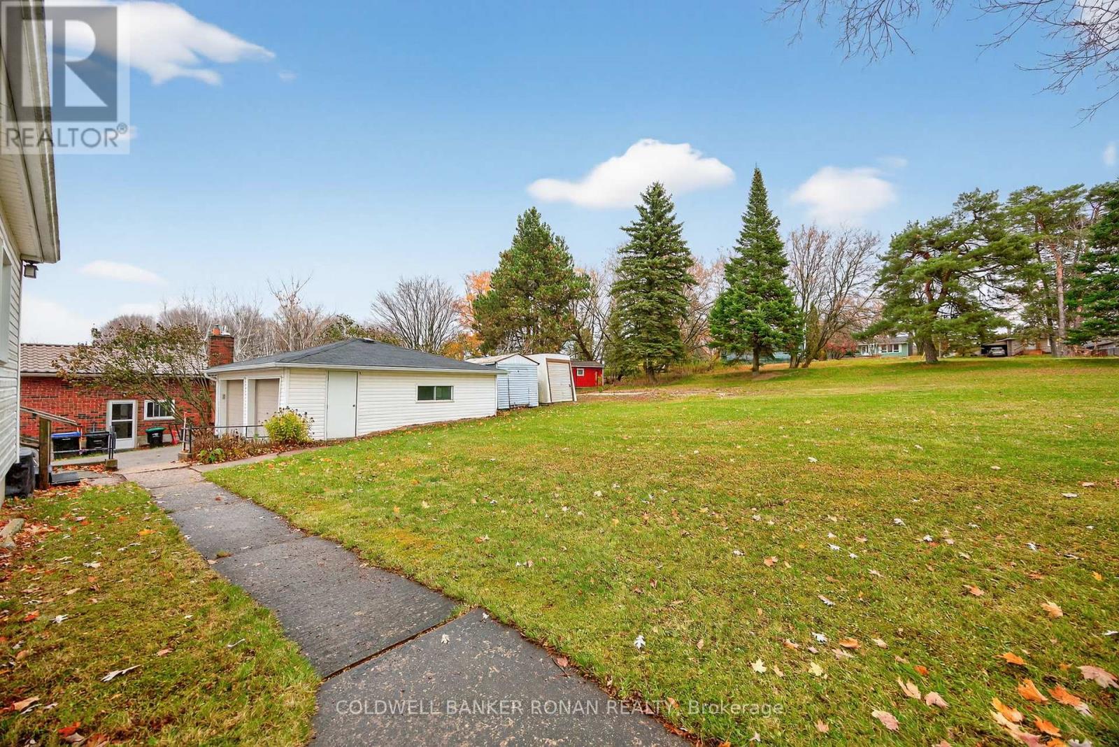 3 Cook Avenue, Innisfil, Ontario  L0L 1L0 - Photo 22 - N12534190