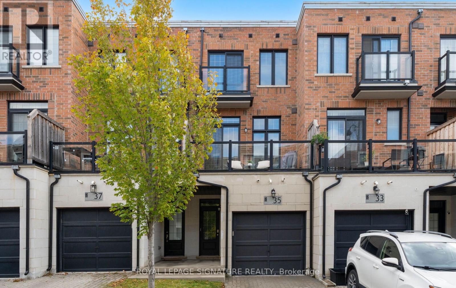 35 Hyderabad Lane, Markham, Ontario  L6E 0T8 - Photo 2 - N12534198