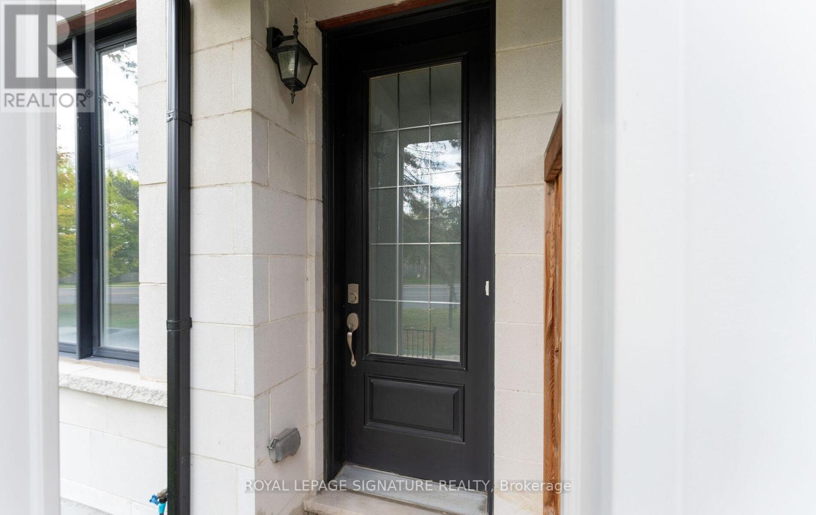 35 Hyderabad Lane, Markham, Ontario  L6E 0T8 - Photo 8 - N12534198