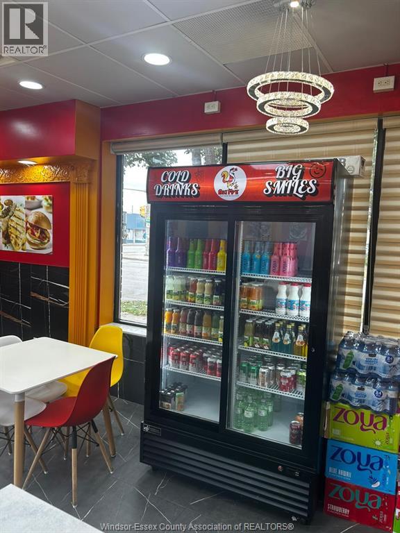 597 Wyandotte Street East, Windsor, Ontario  N9A 3J1 - Photo 5 - 25028524