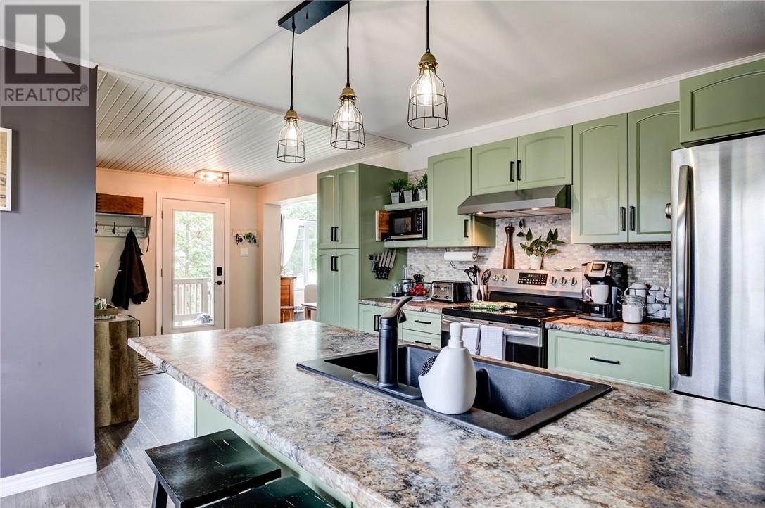 18 Jessup Street, Cache Bay, Ontario  P0H 1G0 - Photo 6 - 2122865