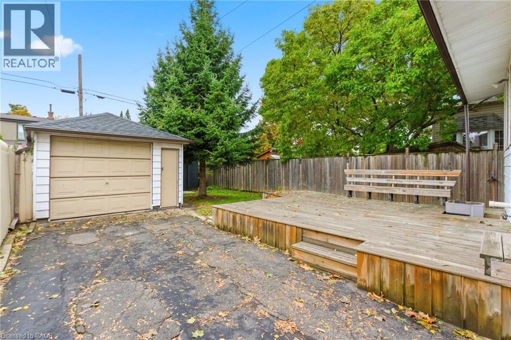 92 Huxley Avenue S, Hamilton, Ontario  L8K 2P8 - Photo 29 - 40785159