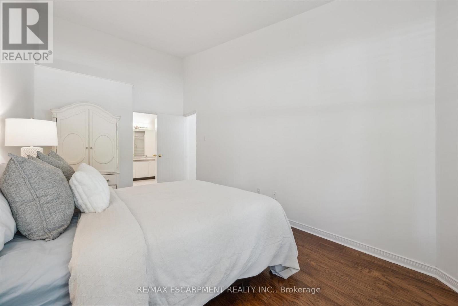 58 - 1240 Westview Terrace, Oakville, Ontario  L6M 3M3 - Photo 16 - W12534042