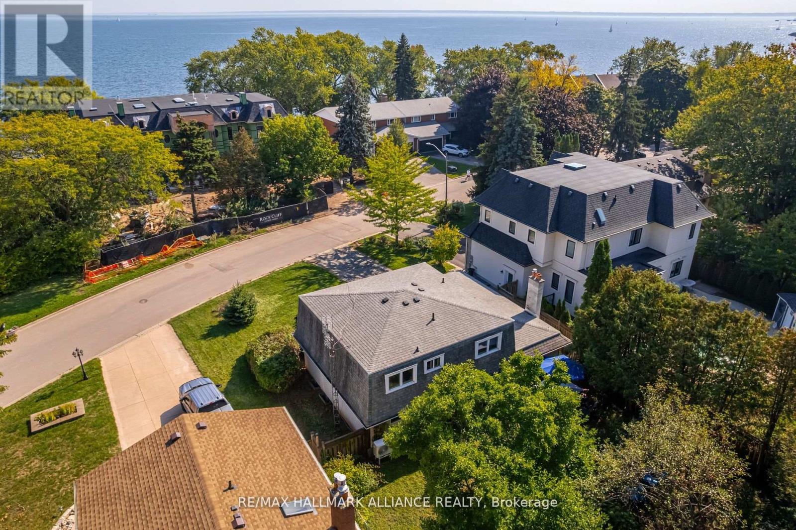 2033 Water's Edge Drive, Oakville, Ontario  L6L 1A3 - Photo 40 - W12534072