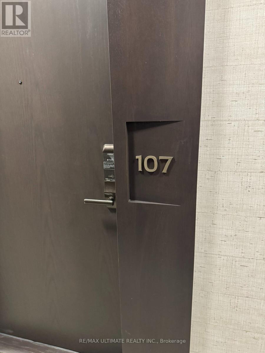 107 - 412 Silver Maple Road, Oakville, Ontario  L6H 7X8 - Photo 3 - W12534116